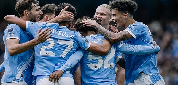 مانشستر سيتى يكتسح بيرنلى 5ـ1 فى الدورى الإنجليزى الممتاز